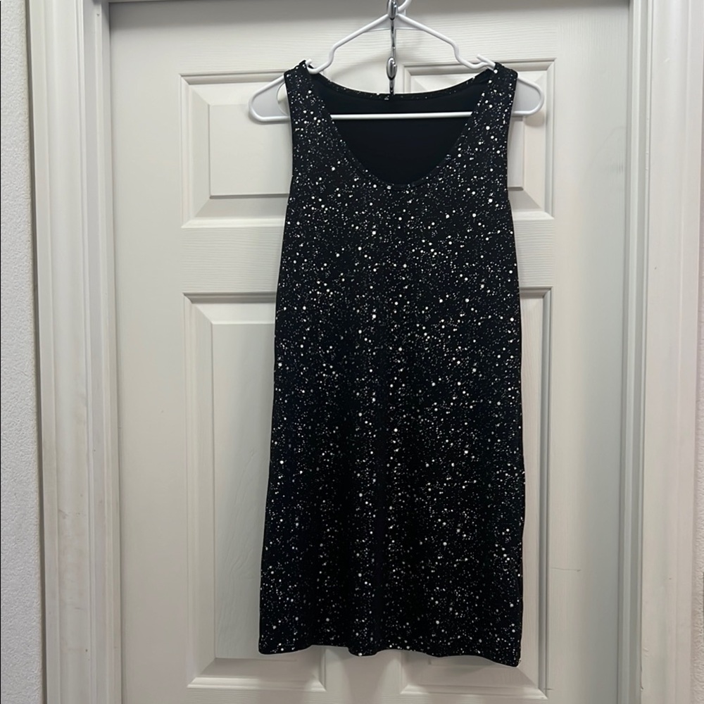 Elegant Black with silver-like sprinkles in print Sleeveless Dress. NWT